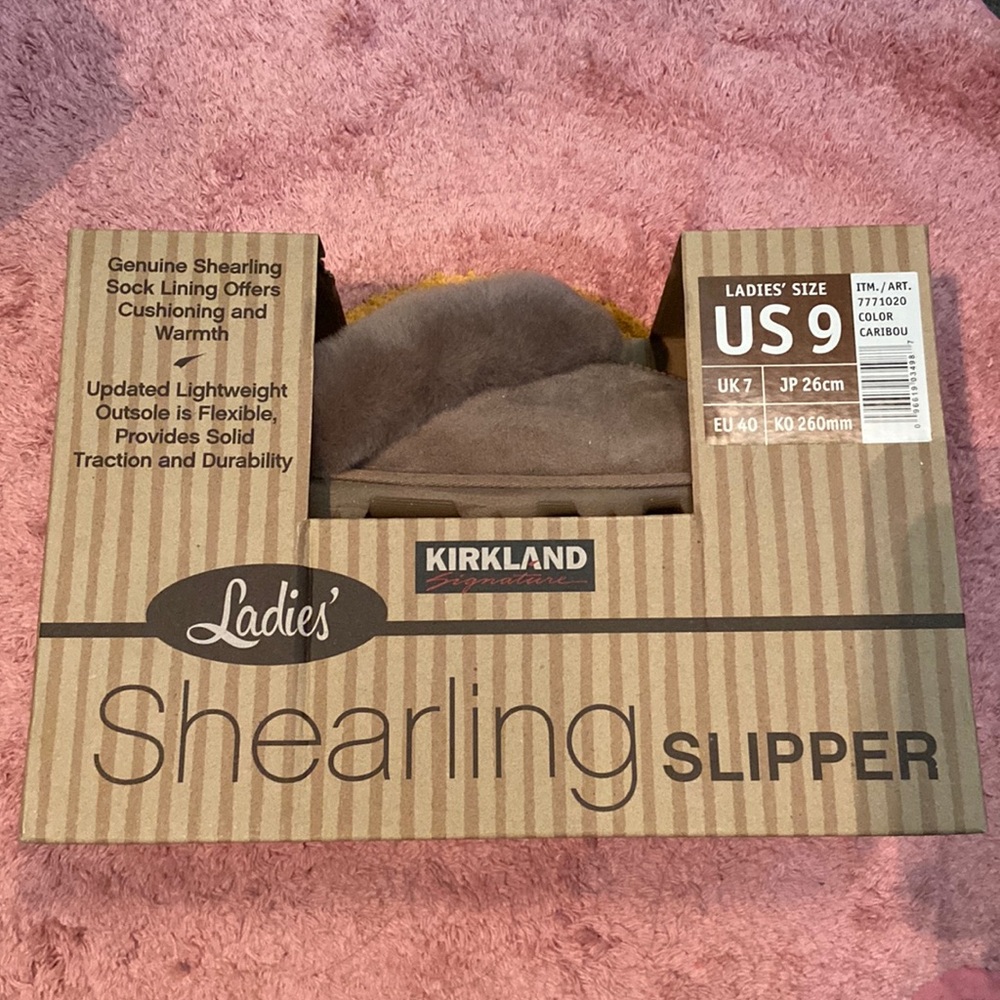 Kirkland Ladies’ Shearling Slippers